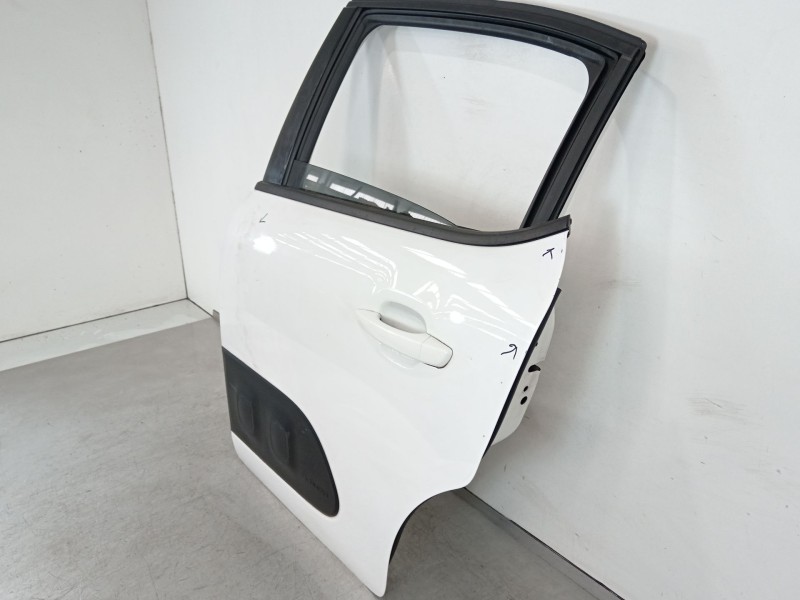 Recambio de puerta trasera izquierda para citroën c3 feel referencia OEM IAM 9812716780  