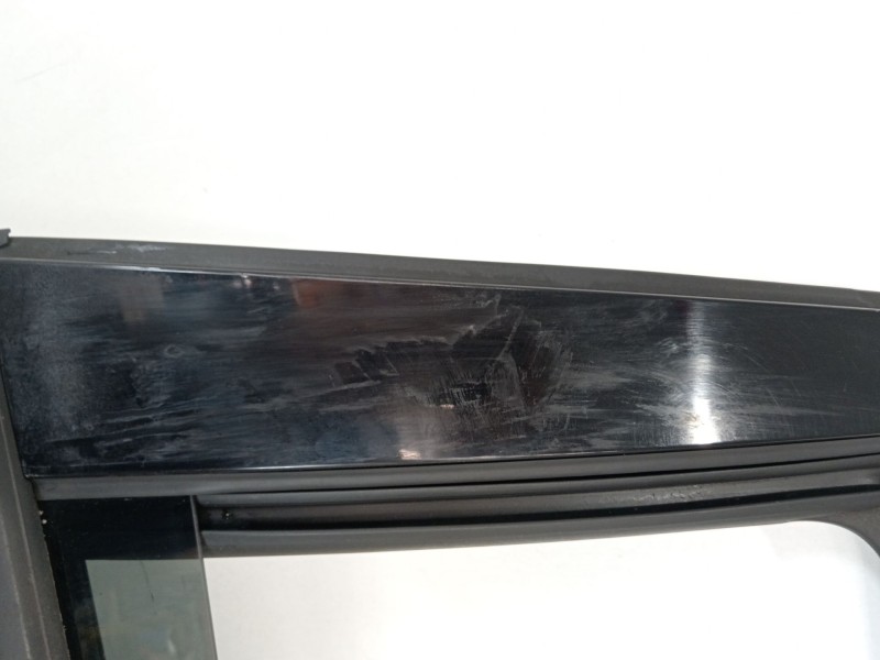 Recambio de puerta trasera izquierda para citroën c3 feel referencia OEM IAM 9812716780  