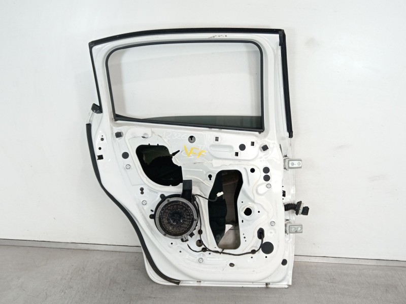 Recambio de puerta trasera izquierda para citroën c3 feel referencia OEM IAM 9812716780  