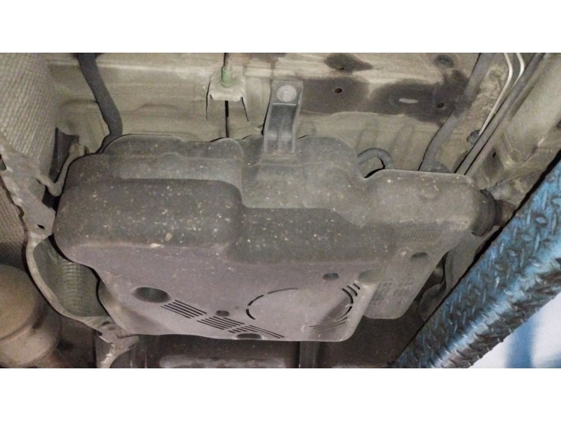 Recambio de deposito adblue para fiat talento furgoneta (296_) 1.6 d referencia OEM IAM 172A21178R 172A22038R 172A28000R