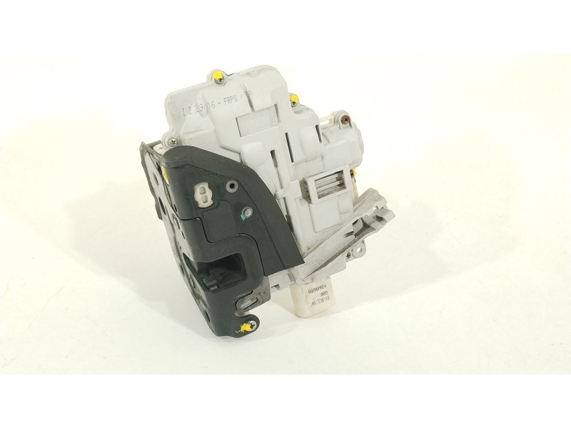 Recambio de cerradura puerta delantera izquierda para audi a3 (8p1) 2.0 tdi 16v referencia OEM IAM 4F2837015  