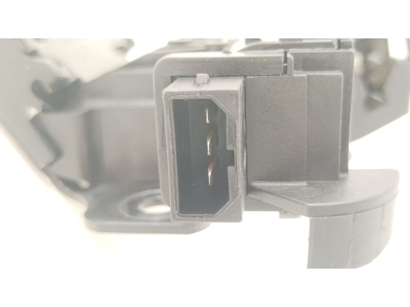 Recambio de cerradura maletero / porton para audi a3 (8p1) 2.0 tdi 16v referencia OEM IAM 8P4827505D  
