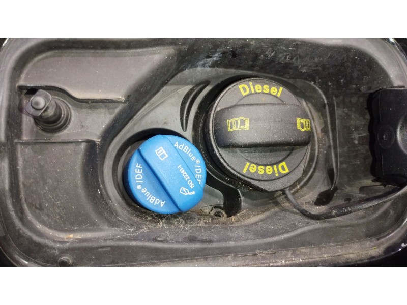 Recambio de deposito adblue para audi a4 b9 avant (8w5, 8wd) 2.0 tdi referencia OEM IAM 8W0131879BA  