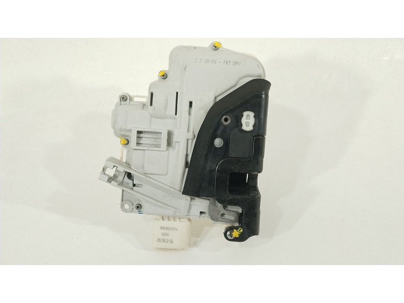 Recambio de cerradura puerta delantera derecha para audi a3 (8p1) 2.0 tdi 16v referencia OEM IAM 4F2837016B  