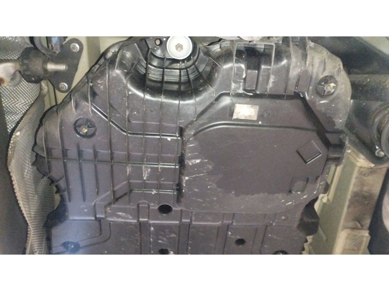 Recambio de deposito adblue para citroën ds5 2.0 bluehdi 180 referencia OEM IAM 9807475580  