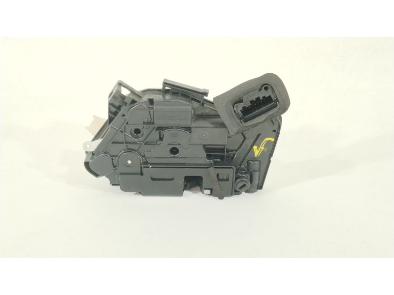 Recambio de cerradura puerta trasera derecha para seat toledo iv (kg3) 1.6 tdi referencia OEM IAM 5E0839016A  