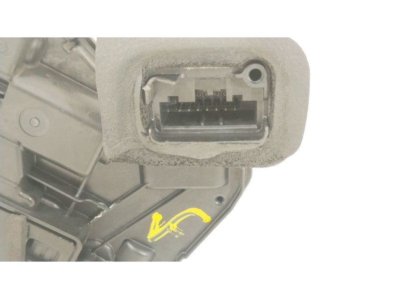 Recambio de cerradura puerta trasera derecha para seat toledo iv (kg3) 1.6 tdi referencia OEM IAM 5E0839016A  