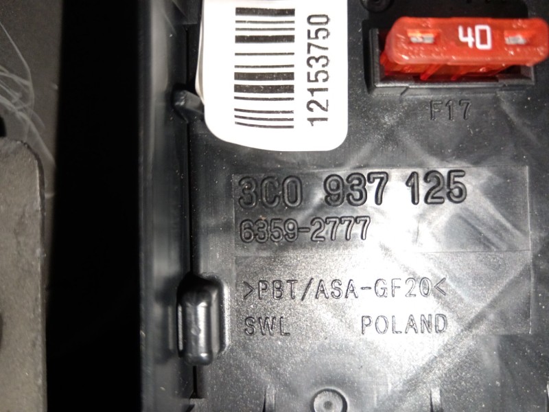 Recambio de caja reles / fusibles para volkswagen passat b6 variant (3c5) 2.0 tdi referencia OEM IAM 3C0937125  