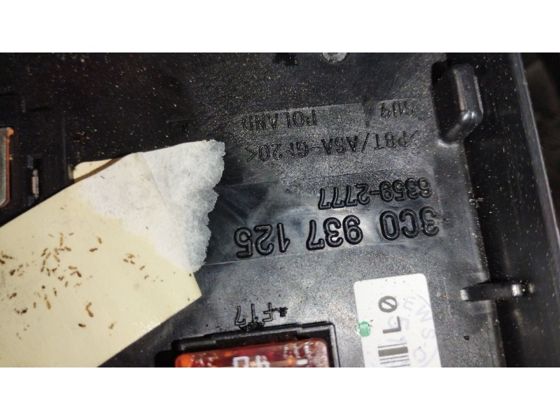 Recambio de caja reles / fusibles para volkswagen passat b6 (3c2) 2.0 tdi 16v referencia OEM IAM 3C0937125  