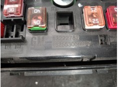 Recambio de caja reles / fusibles para opel insignia a (g09) 2.0 cdti (68) referencia OEM IAM 13222782 544949969 13255300 2