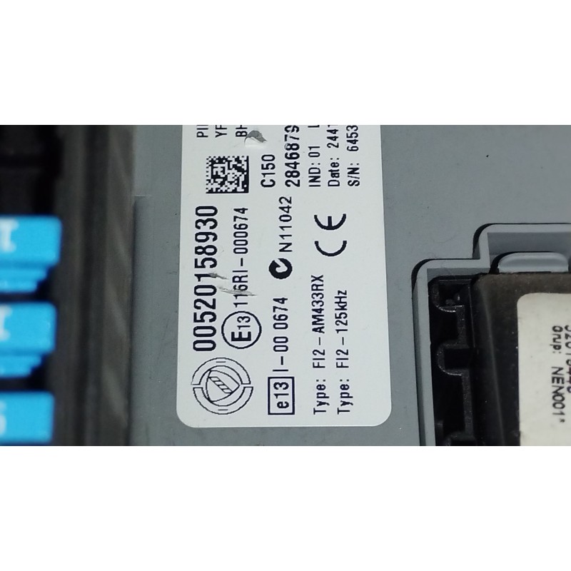 Recambio de caja reles / fusibles para opel combo furgoneta/monovolumen (x12) 1.3 cdti (b05) referencia OEM IAM 520158930  