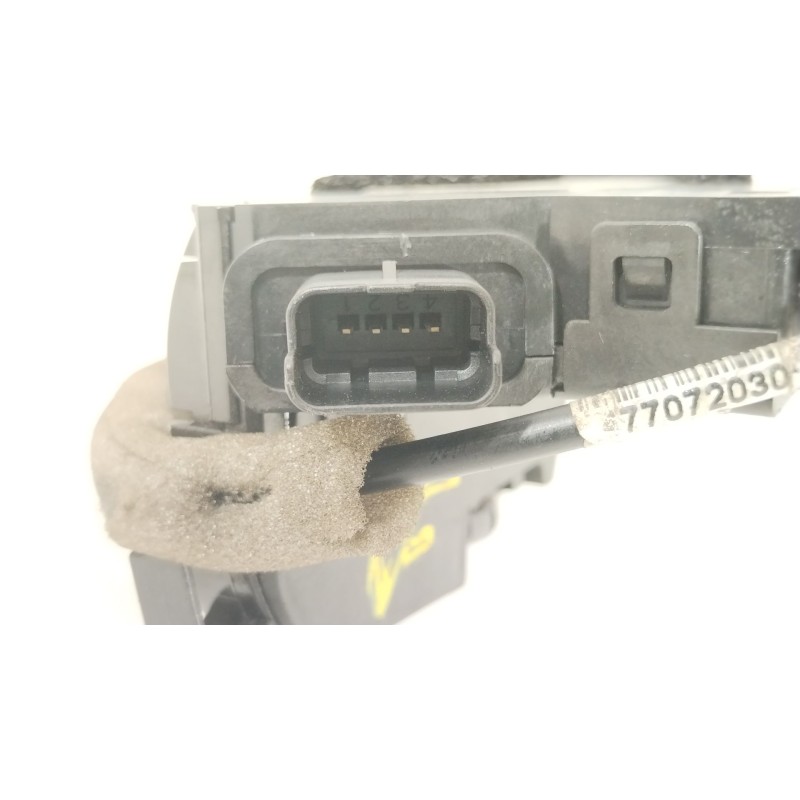 Recambio de cerradura puerta delantera izquierda para renault clio iv (bh_) 1.5 dci 75 referencia OEM IAM 805011929R  