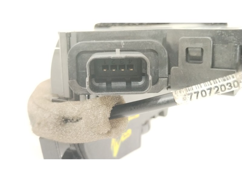 Recambio de cerradura puerta delantera izquierda para renault clio iv (bh_) 1.5 dci 75 referencia OEM IAM 805011929R  