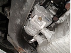 Recambio de compresor aire acondicionado para kia carens iii monospace (un) 2.0 crdi 115 referencia OEM IAM 977011D400  
