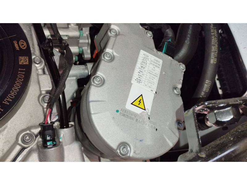 Recambio de compresor aire acondicionado para omoda omoda 5 referencia OEM IAM 301000093AA 301001882AA 