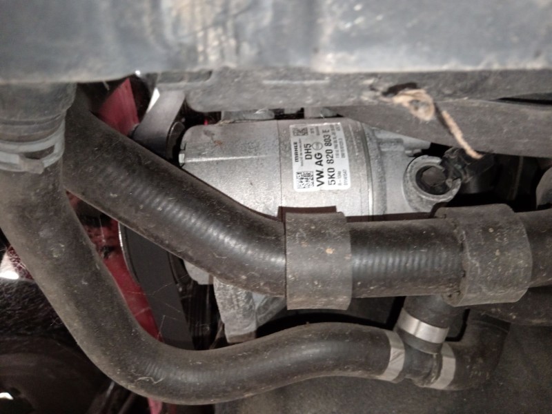 Recambio de compresor aire acondicionado para skoda yeti (5l) 2.0 tdi referencia OEM IAM 5K0820803E  