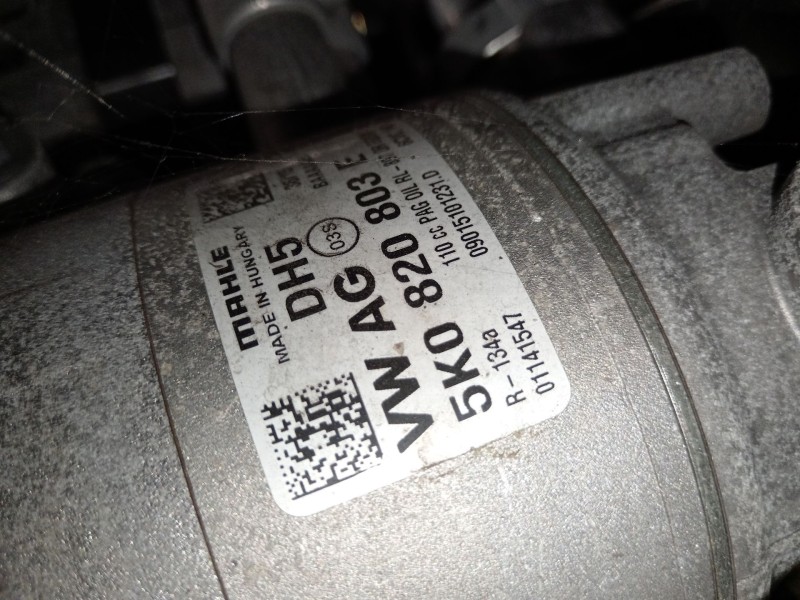 Recambio de compresor aire acondicionado para skoda yeti (5l) 2.0 tdi referencia OEM IAM 5K0820803E  