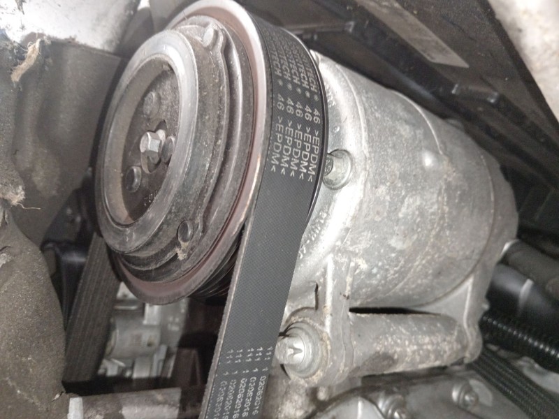 Recambio de compresor aire acondicionado para mini mini (f55) cooper referencia OEM IAM 64526811432 6452681143201 21137510
