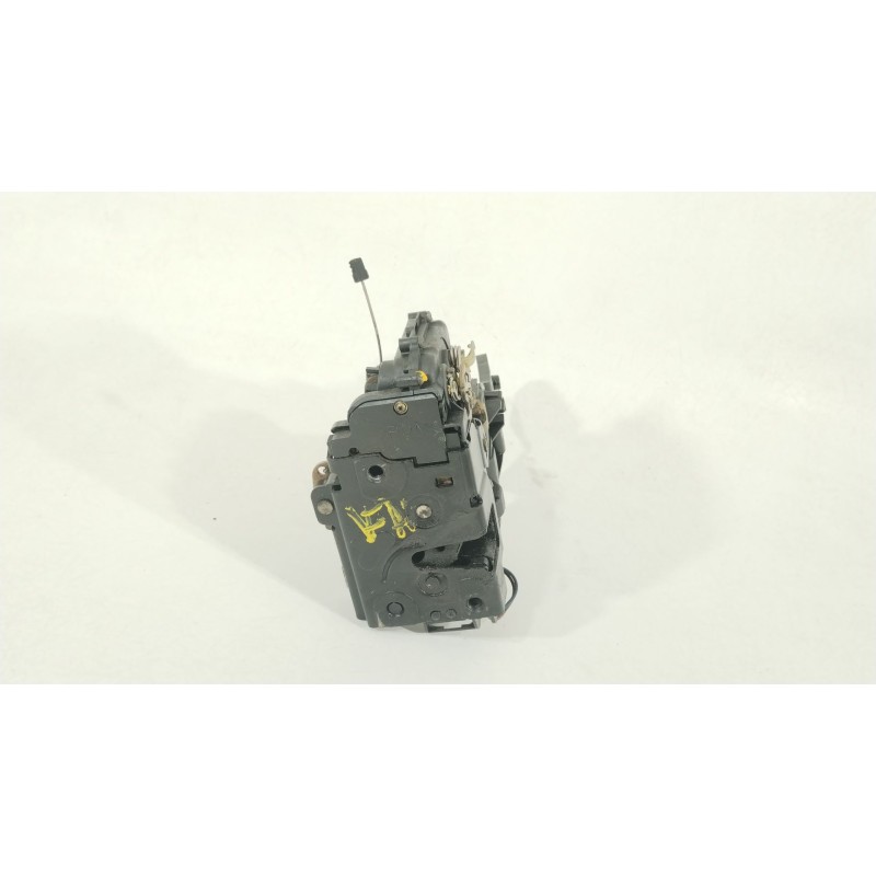Recambio de cerradura puerta delantera izquierda para volkswagen passat b5.5 (3b3) 1.9 tdi referencia OEM IAM 3B1837015AP  