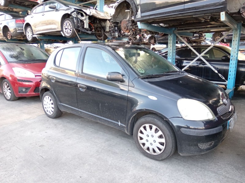 toyota yaris (_p1_) del año 2004