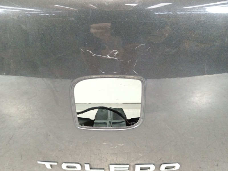 Recambio de porton trasero para seat toledo iii (5p2) 1.9 tdi referencia OEM IAM 5P5827024  
