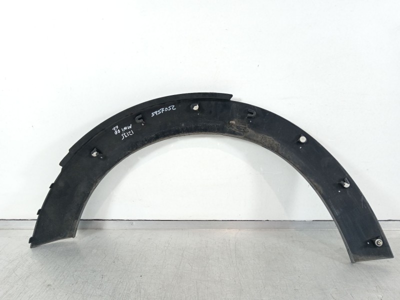 Recambio de aletin delantero derecho para bmw mini countryman (r60) cooper s referencia OEM IAM 51779800762  