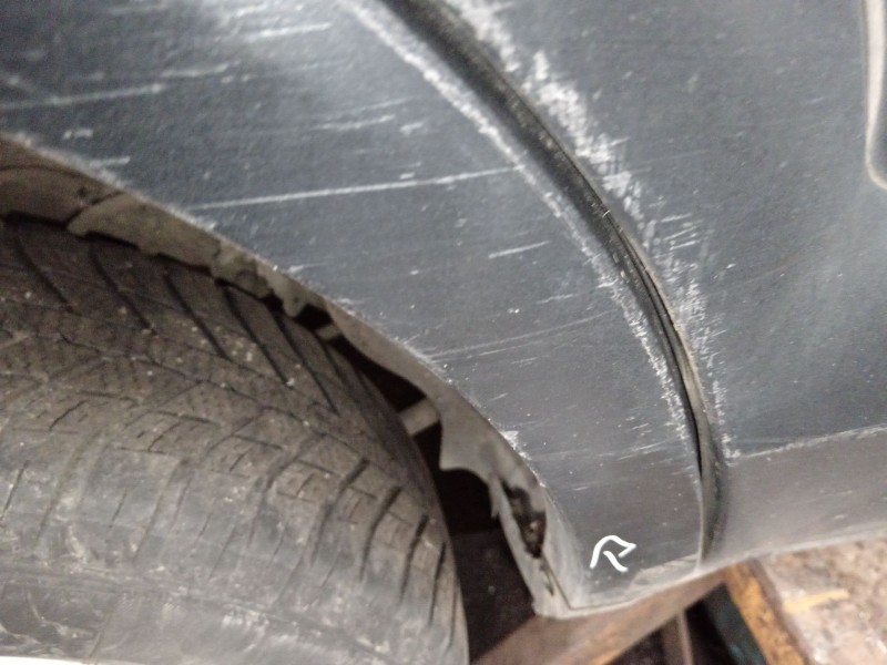 Recambio de aletin trasero derecho para hyundai tucson (jm) 2.0 referencia OEM IAM   