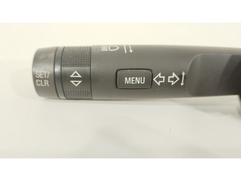 Recambio de mando intermitentes para chevrolet cruze (j300) 1.6 referencia OEM IAM 13500692  