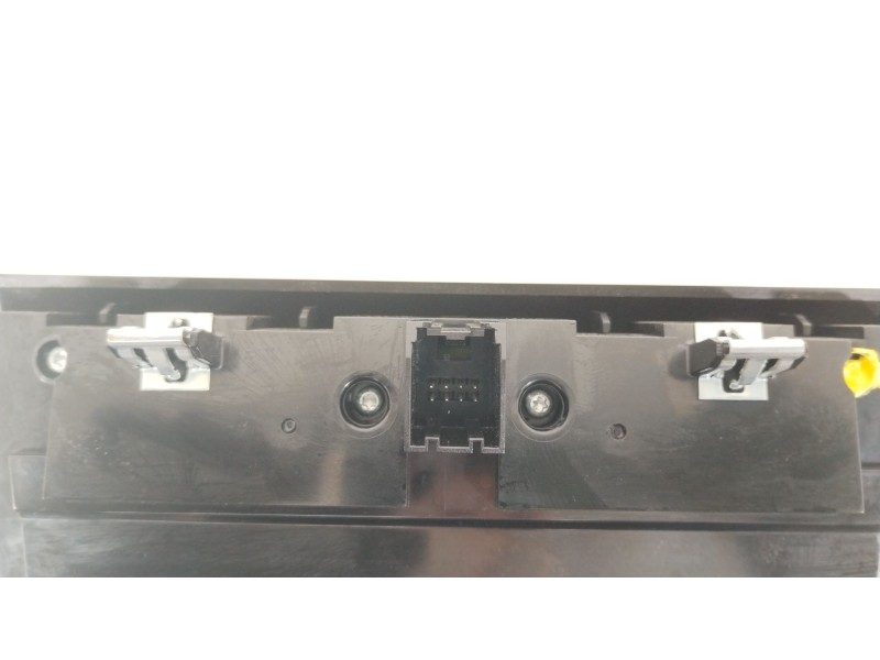 Recambio de sistema audio / radio cd para chevrolet cruze (j300) 1.6 referencia OEM IAM 94563271 973271A000 