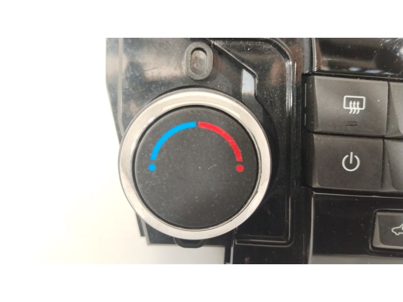 Recambio de mando climatizador para chevrolet cruze (j300) 1.6 referencia OEM IAM 3827208  
