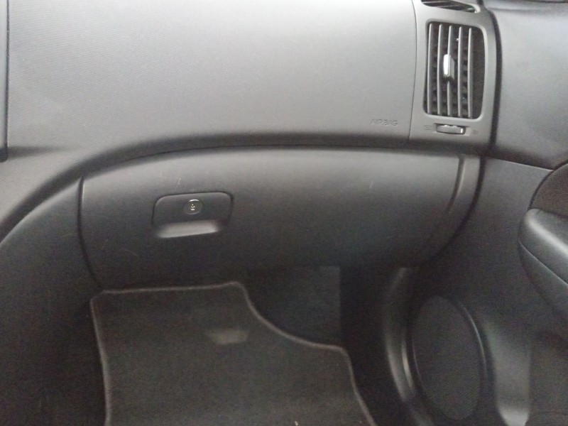 Recambio de guantera para hyundai i30 (fd) 1.4 referencia OEM IAM   