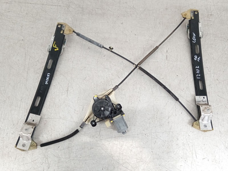 Recambio de elevalunas delantero derecho para seat leon sc (5f5) style referencia OEM IAM 5F3837462D 5Q0959802B S850202100