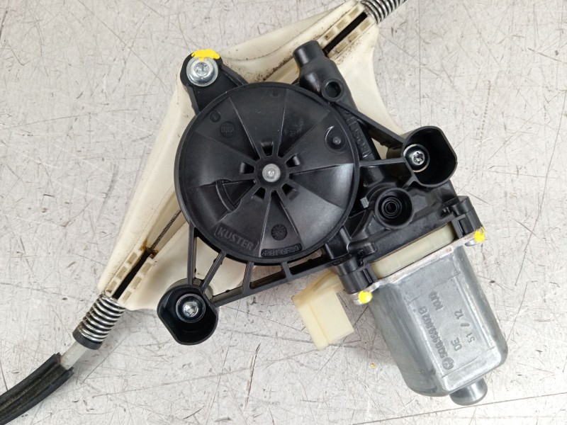 Recambio de elevalunas delantero derecho para seat leon sc (5f5) style referencia OEM IAM 5F3837462D 5Q0959802B S850202100