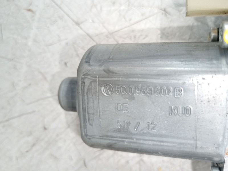 Recambio de elevalunas delantero derecho para seat leon sc (5f5) style referencia OEM IAM 5F3837462D 5Q0959802B S850202100