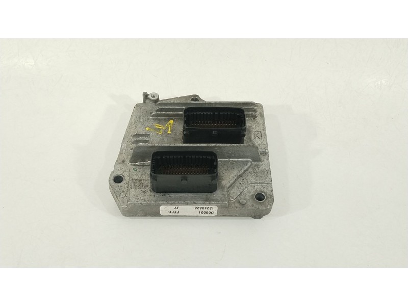 Recambio de centralita motor uce para opel meriva a monospace (x03) 1.6 (e75) referencia OEM IAM 12249823  