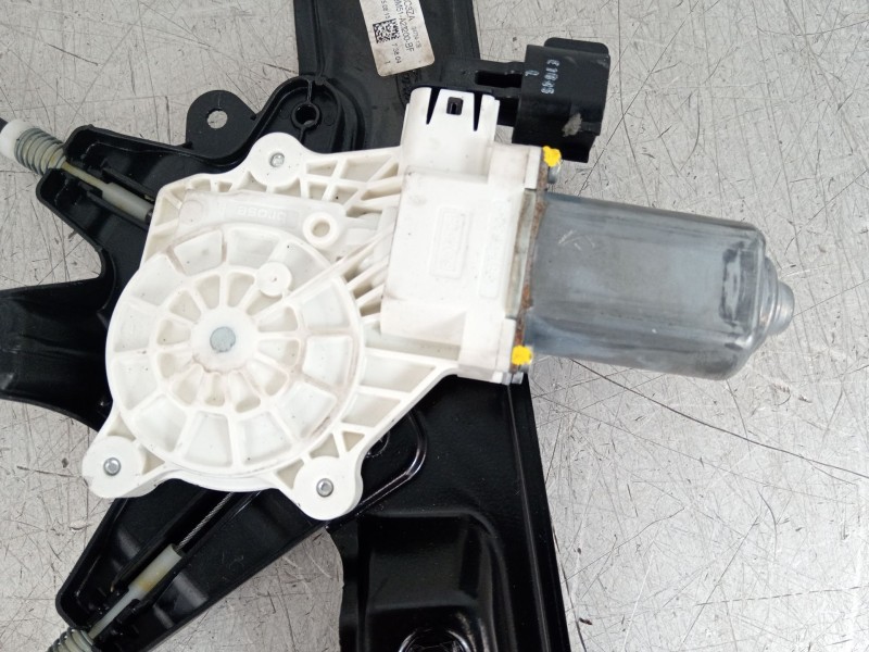 Recambio de elevalunas delantero derecho para ford focus iii 1.5 tdci referencia OEM IAM BM51A23200BF  