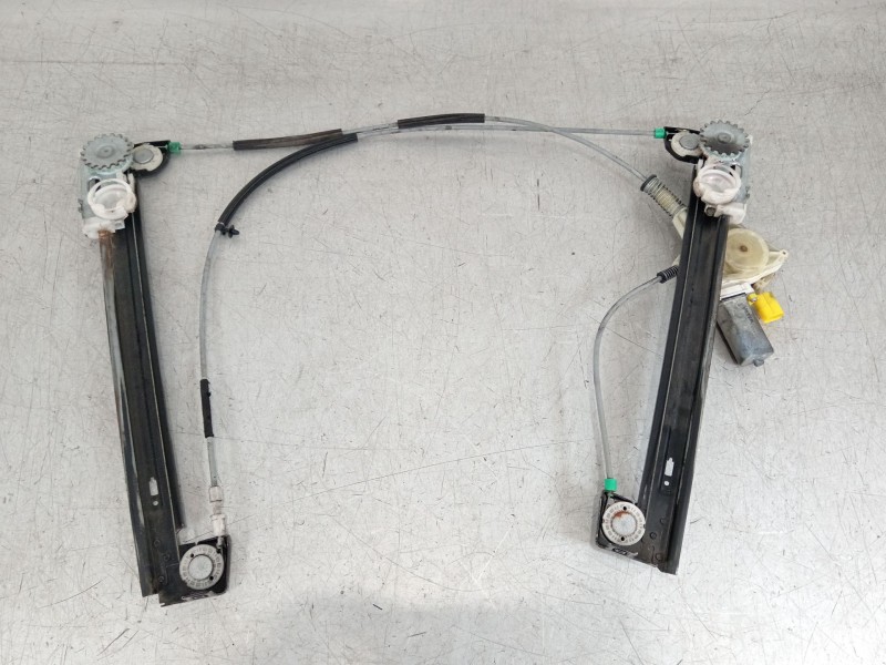 Recambio de elevalunas delantero derecho para mini mini (r50, r53) cooper referencia OEM IAM 51337162164  
