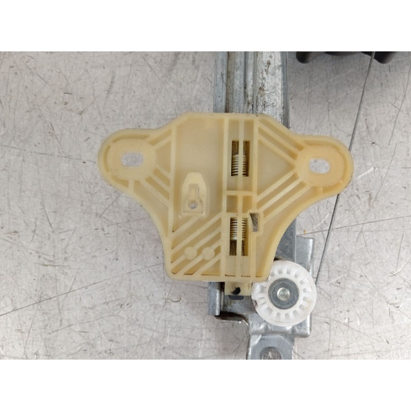 Recambio de elevalunas trasero derecho para renault captur i (j5_, h5_) 1.5 dci 90 referencia OEM IAM 827009380R  