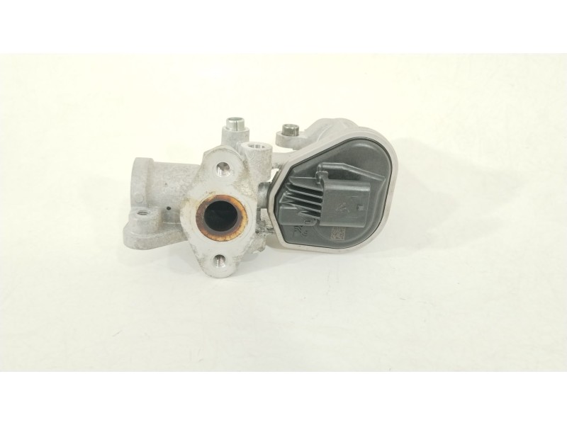 Recambio de valvula egr para hyundai i30 (pde, pd, pden) 1.5 referencia OEM IAM 2845008000  