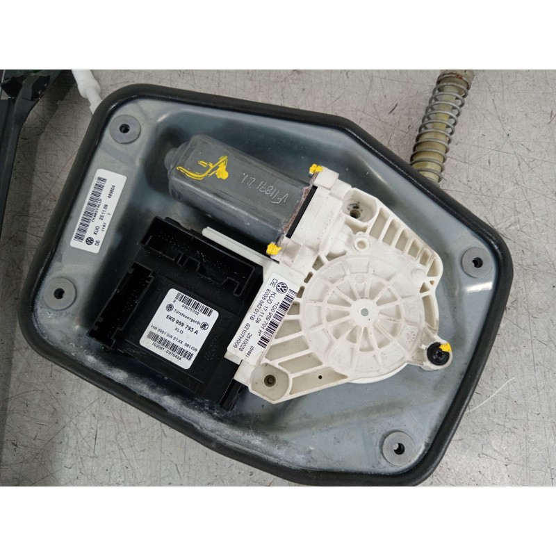 Recambio de elevalunas delantero izquierdo para volkswagen scirocco (137) 1.4 tsi (118kw) referencia OEM IAM 1K8837401P 1Q095970