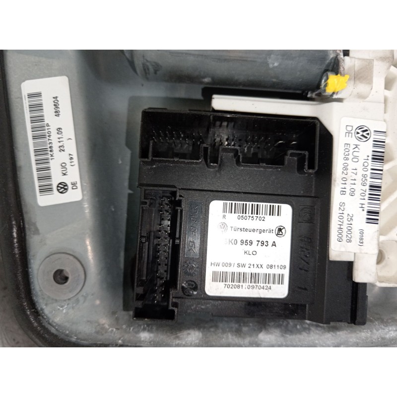 Recambio de elevalunas delantero izquierdo para volkswagen scirocco (137) 1.4 tsi (118kw) referencia OEM IAM 1K8837401P 1Q095970