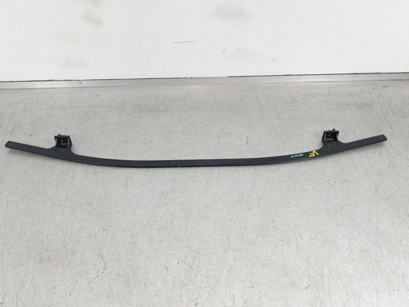 Recambio de travesaño inferior para kia sorento () referencia OEM IAM 86570P2000  