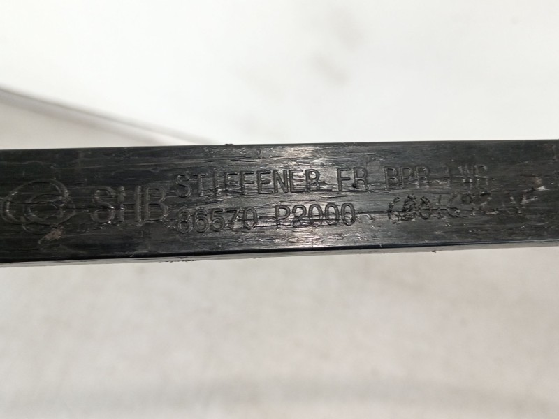 Recambio de travesaño inferior para kia sorento () referencia OEM IAM 86570P2000  
