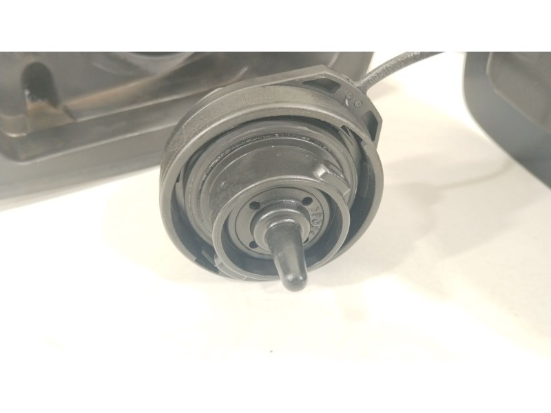Recambio de tapa exterior combustible para seat ibiza (kj1) fr referencia OEM IAM 6F0809905J  