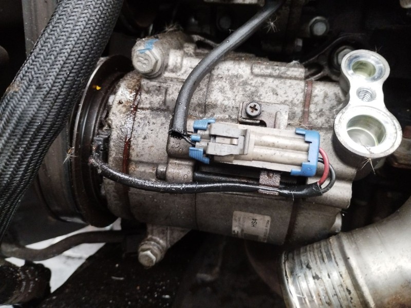 Recambio de compresor aire acondicionado para chevrolet orlando lt referencia OEM IAM 13314480  