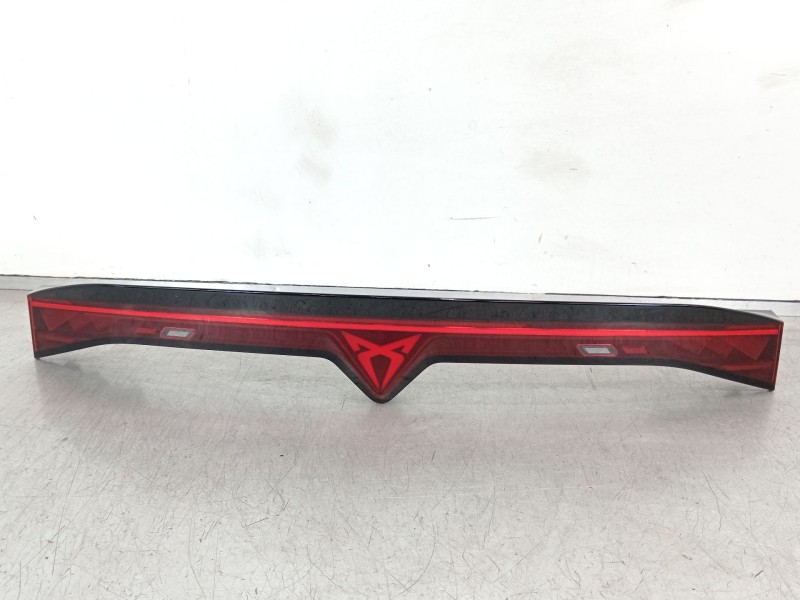 Recambio de piloto trasero central para cupra tavascan tavascan referencia OEM IAM 11H945307B  