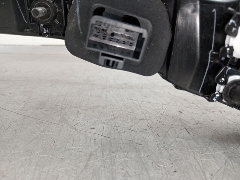 Recambio de piloto trasero central para cupra tavascan tavascan referencia OEM IAM 11H945307B  