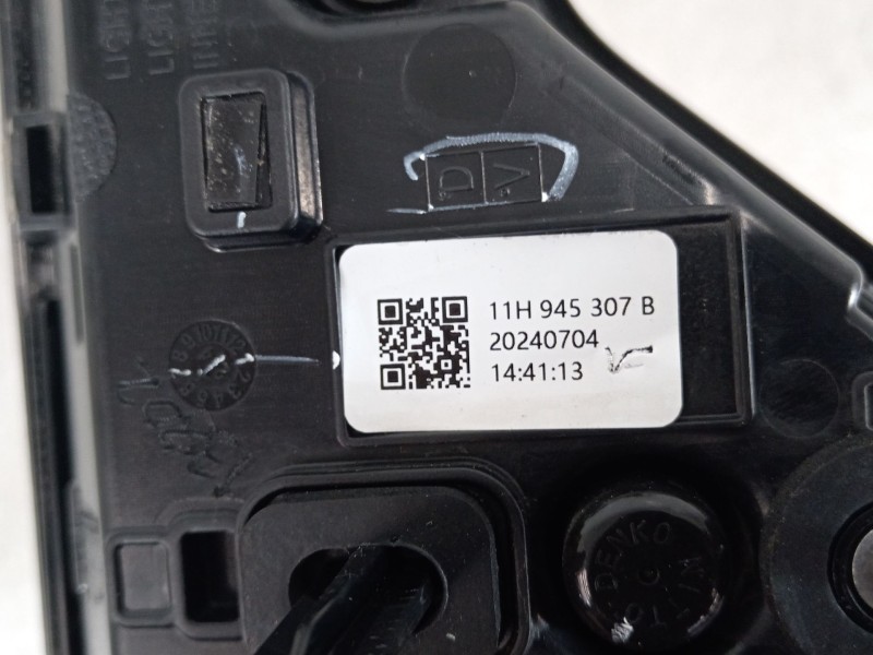 Recambio de piloto trasero central para cupra tavascan tavascan referencia OEM IAM 11H945307B  
