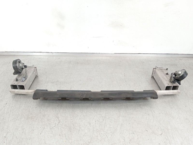 Recambio de refuerzo paragolpes delantero para volvo xc60 kinetic 2wd referencia OEM IAM 31429924  