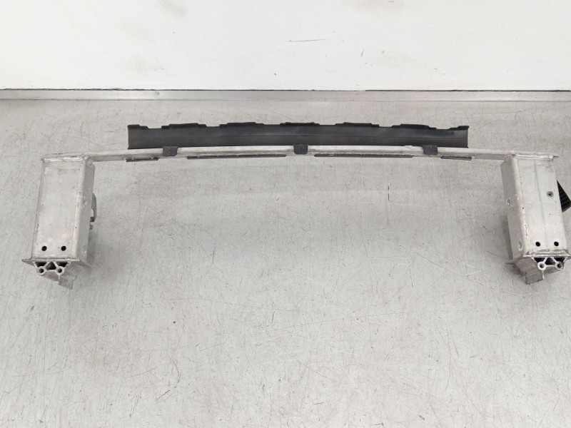 Recambio de refuerzo paragolpes delantero para volvo xc60 kinetic 2wd referencia OEM IAM 31429924  